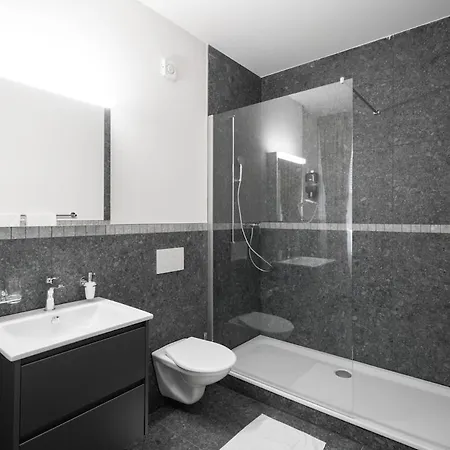 Betweenlakes Ground Floor West Apartman Interlaken